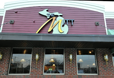 One must-stop for the Romney campaign in Mount Clemens