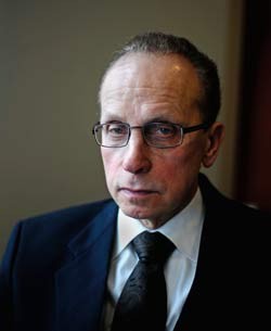 Schuette blocks Warren officials from extending their term limits