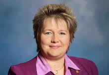 Democratic Rep. Lesia Liss crosses the line, backs GOP candidate