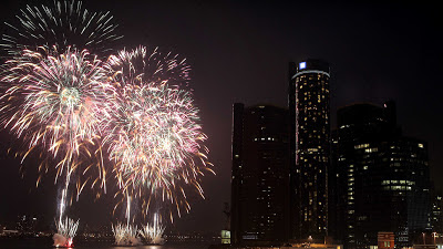 Blog blasts Detroit TV media for botched reports of shots fired at fireworks