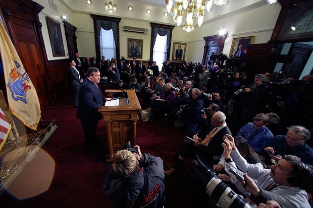 Media frenzy over Christie does not bode well for 2016 coverage