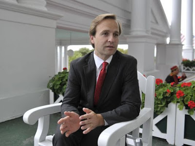Calley neutrality in presidential race will help when running for governor